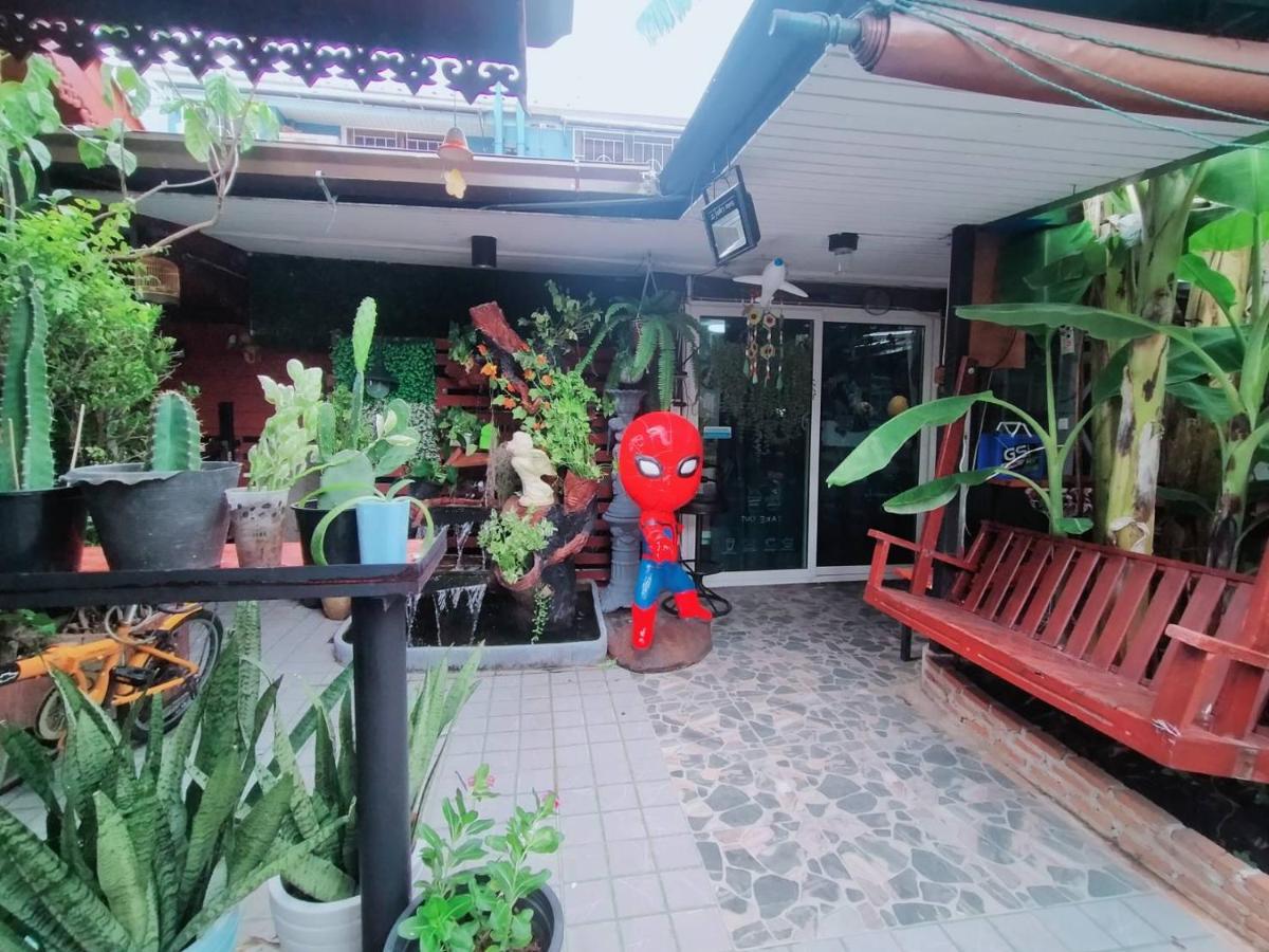 Ruenthip Homestay Bangkok Exteriér fotografie