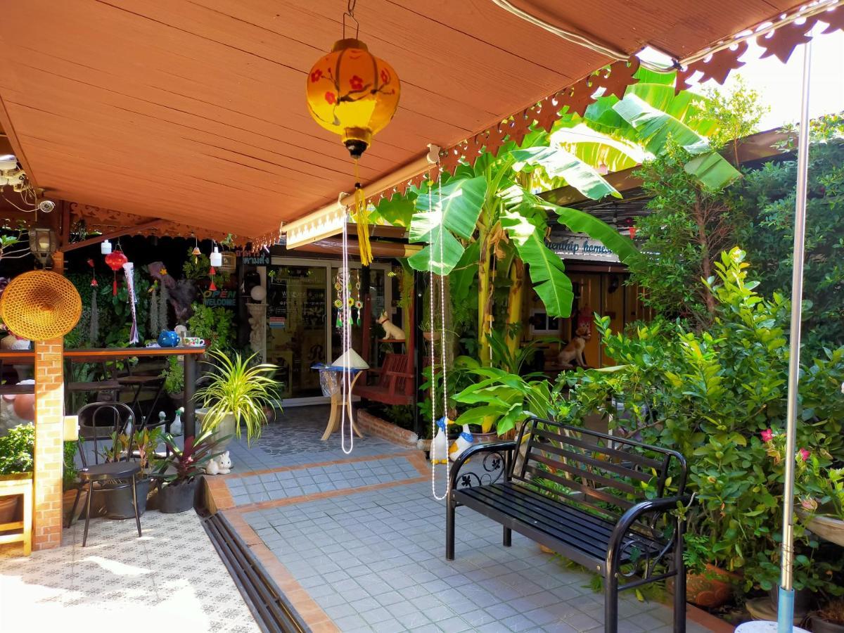 Ruenthip Homestay Bangkok Exteriér fotografie