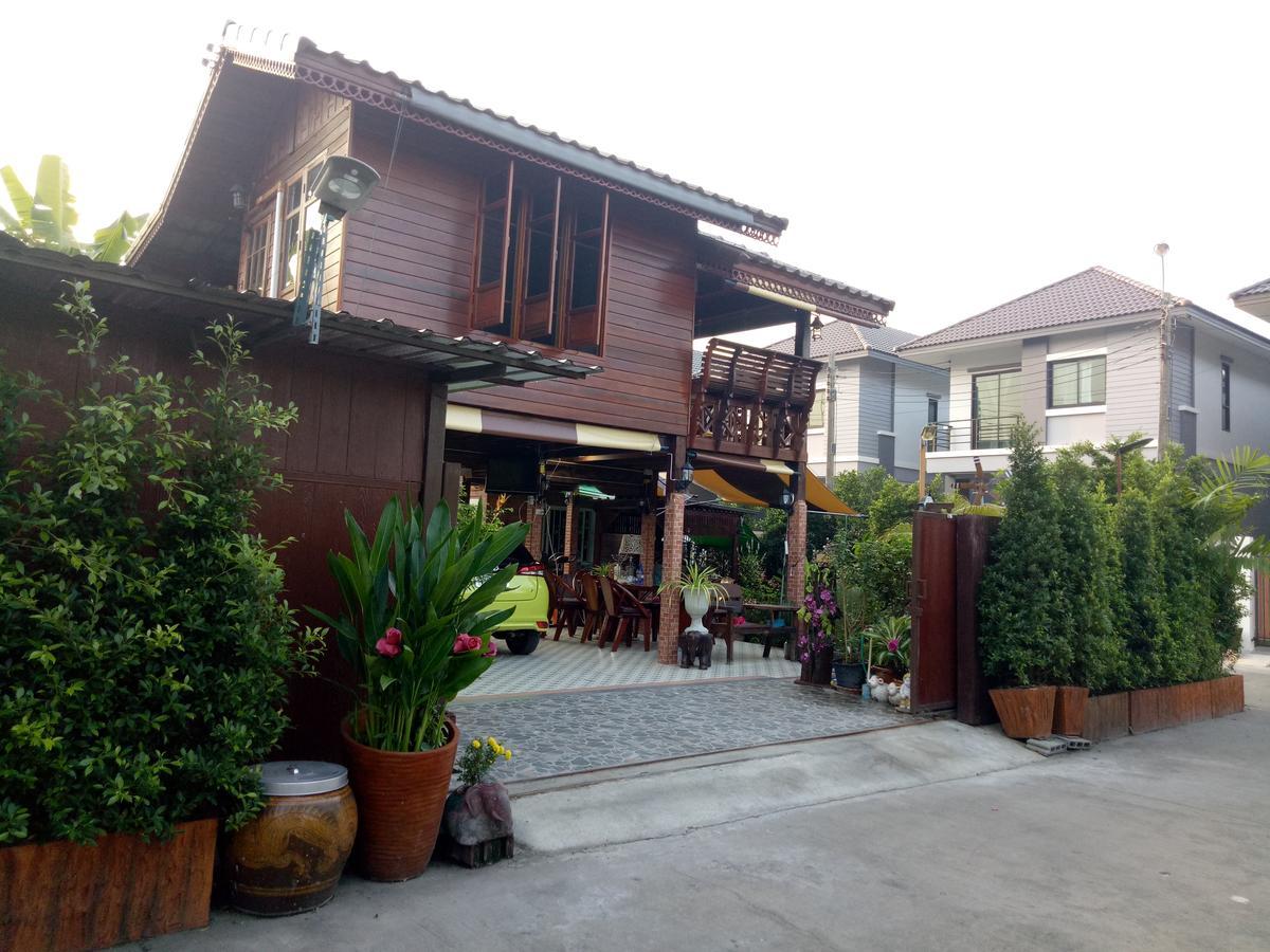 Ruenthip Homestay Bangkok Exteriér fotografie